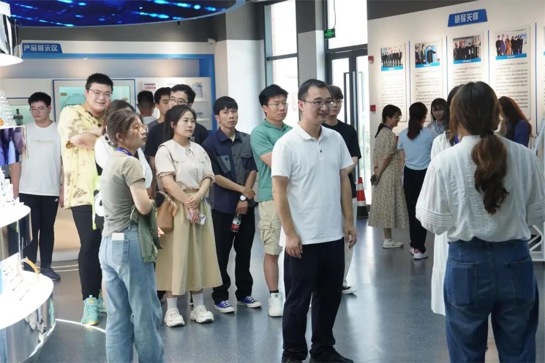 “廣聚青春力量 共譜紅色華劇