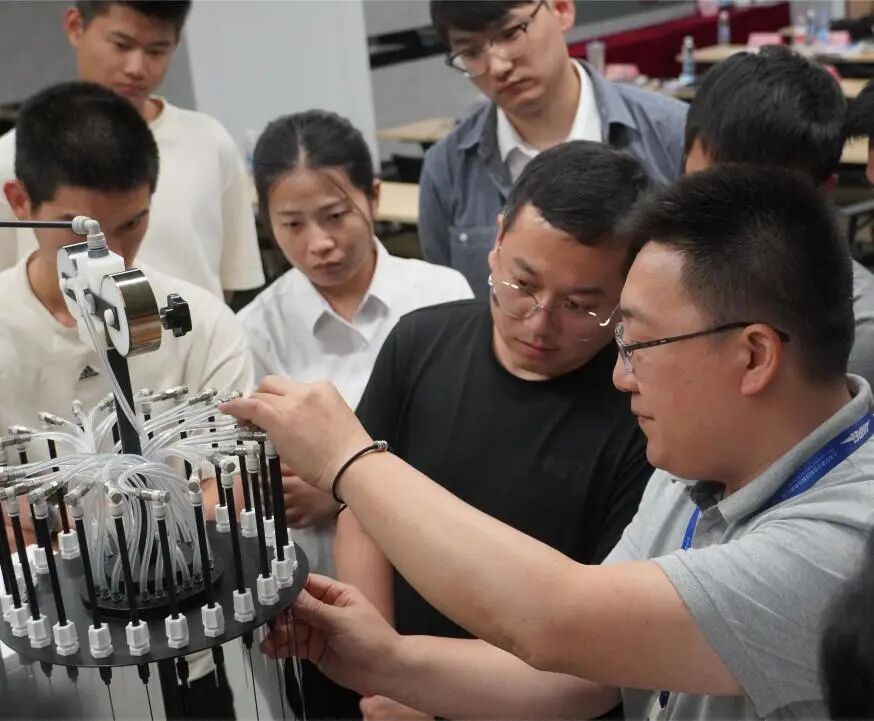 起航新征程 共創(chuàng)新輝煌