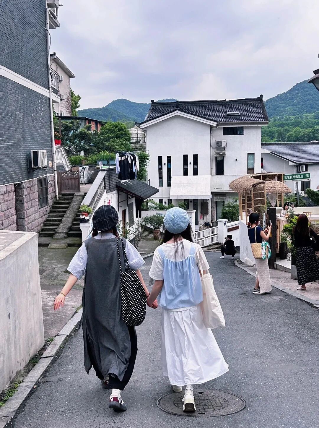 四眼井，一千年的井还在回你的话