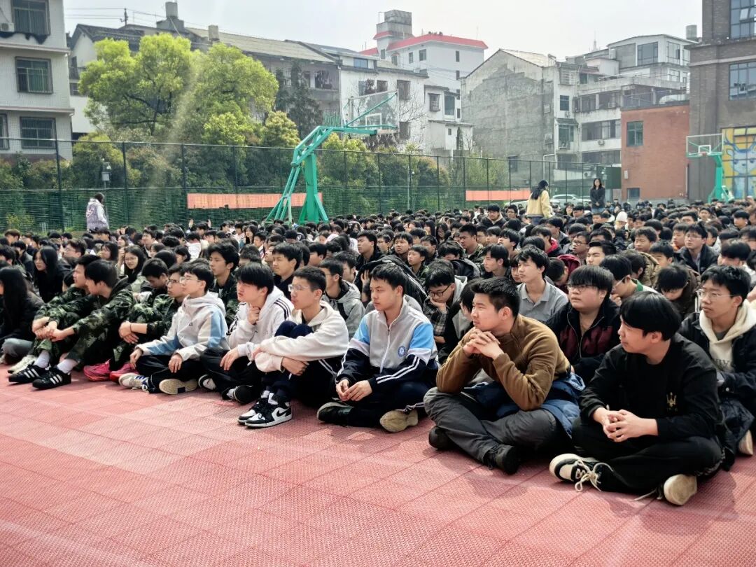 消防&ldquo;开学第一课&rdquo;进校园，筑牢校园安全防线｜长沙科技工程学校开展消防安全宣讲与实操培训