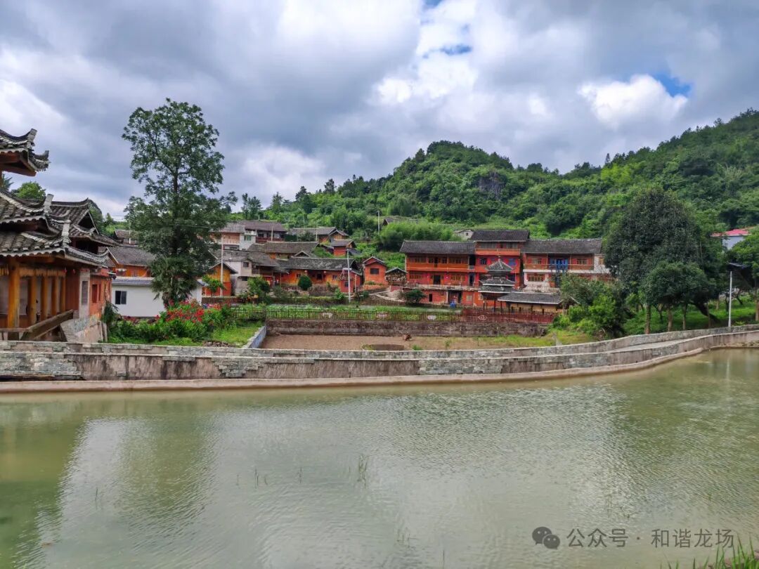 龙场镇:倾心助企,石龙寨研学旅游项目建设" 速跑"