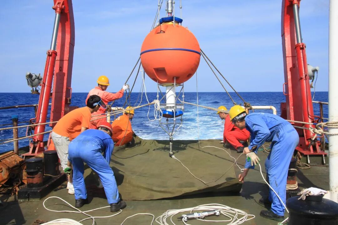 海丽雅特种绳缆助力“蛟龙号”顺利完成300潜
