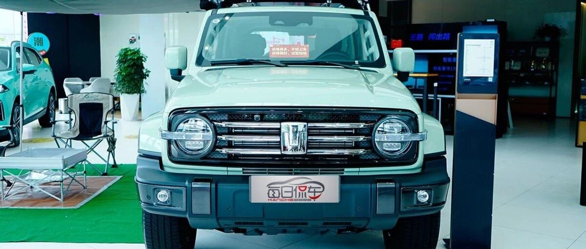 分时改适时 操控更简便 配置有提升 坦克300城市版实拍简评