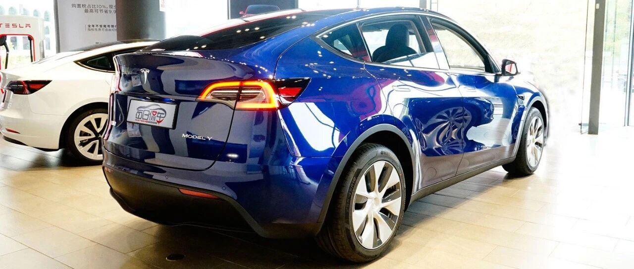 定价不讲武德 空间更大细节提升 特斯拉Model Y实拍简评