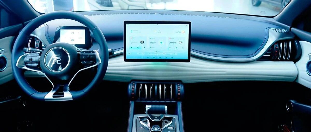 加速足够快 独立式后悬 潮男最爱 比亚迪元PLUS实拍简评