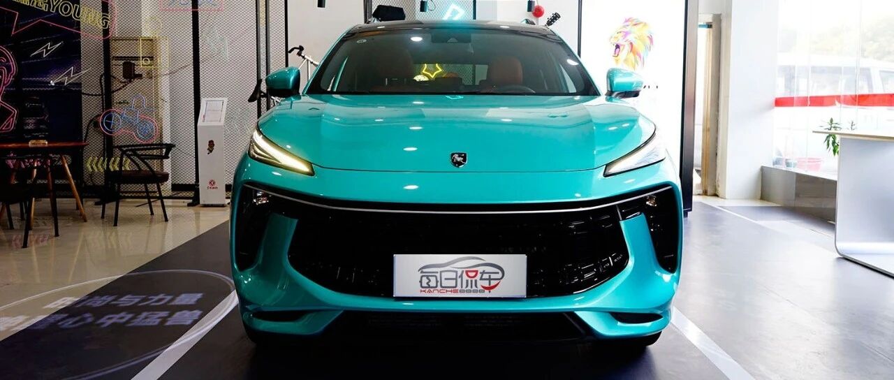 外观前卫运动 车厢也更成熟 就看定价了 风行T5 EVO实拍简评