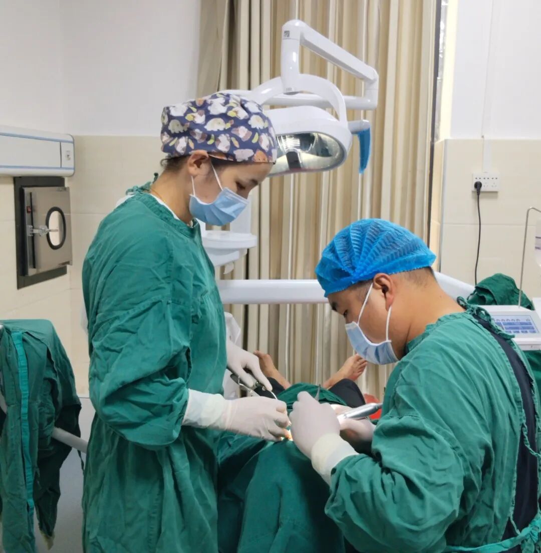 数字牙片机怎么用精准种植新突破！我院成功开展上前牙数字化种植导板手术_https://www.jmylbn.com_新闻资讯_第8张