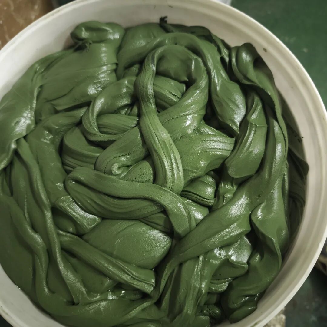 600目磨料微观图