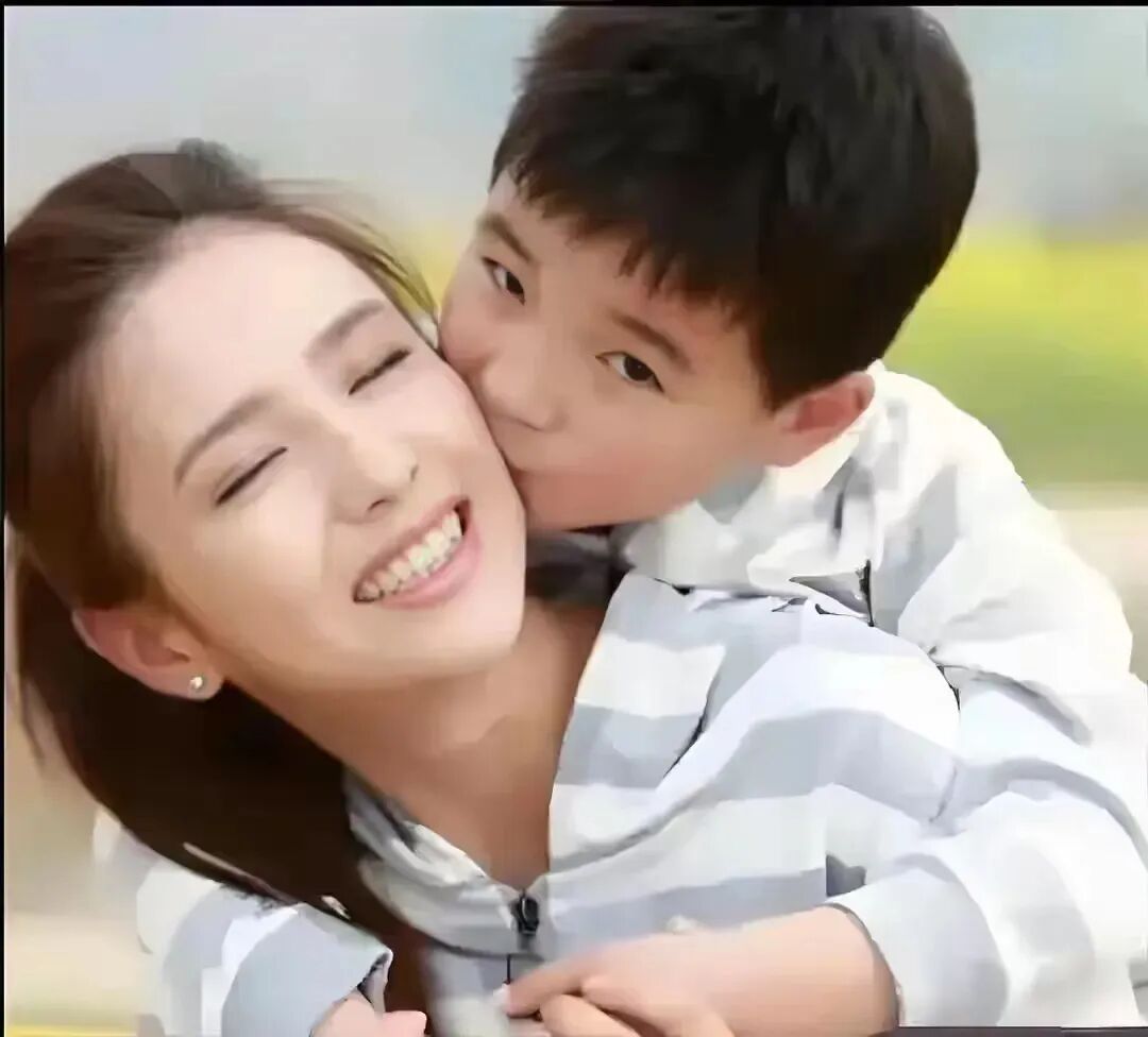 霍思燕说朵朵早晚接陈思诚的班