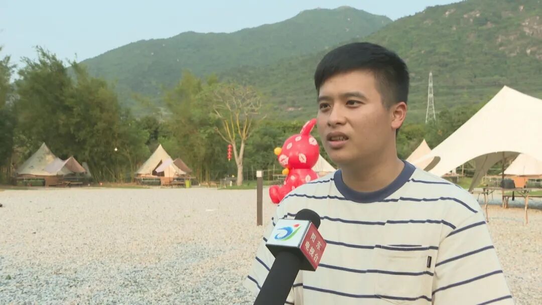 >首页>政务公开>重点领域>乡村振兴>石岗村党总支部书记黄晓健表示