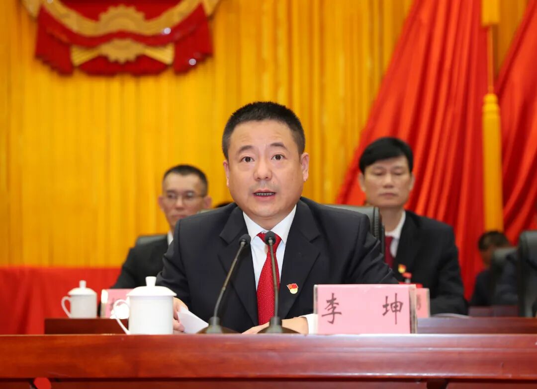 胡志方作政府工作报告 - 阳江市阳东区人民政府网站
