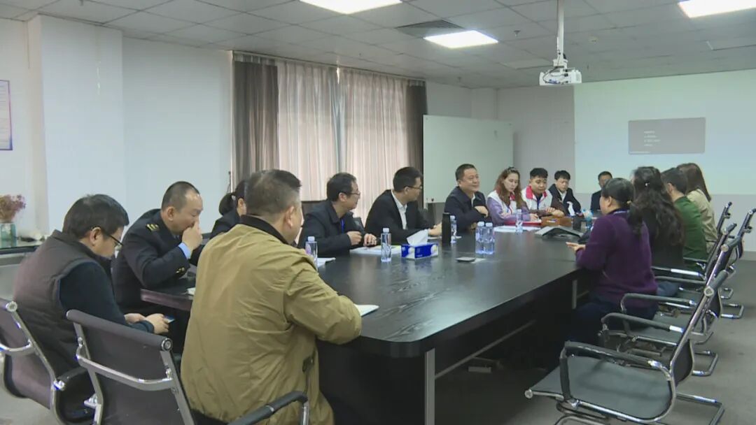 李坤先后来到阳江纳谷科技有限公司,阳江市铭阳服饰实业有限公司,阳江