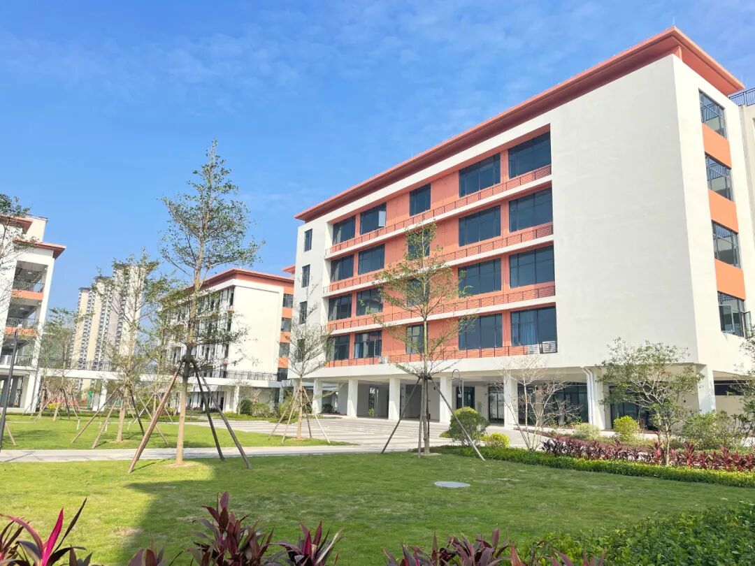 金湾学校正式建成开学……2020年9月1日,阳东区红丰镇中心小学正式