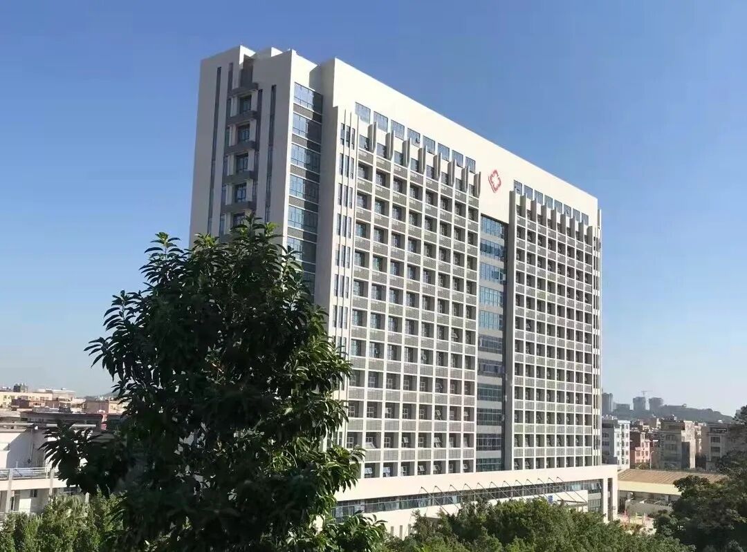 融湾先行攻坚行动喜讯阳东区人民医院内科住院综合楼和心脑血管介入