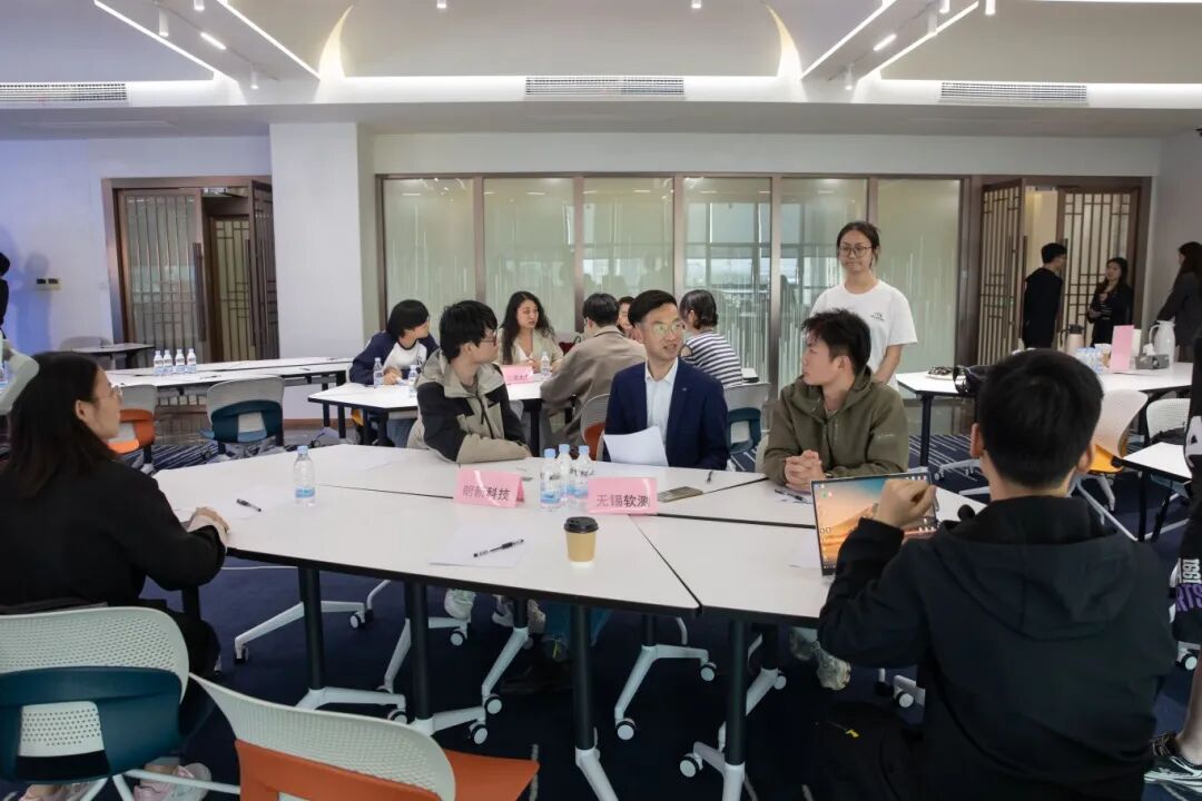 江南智汇·ai 聚人才|首期"互联星话"线上沙龙圆桌