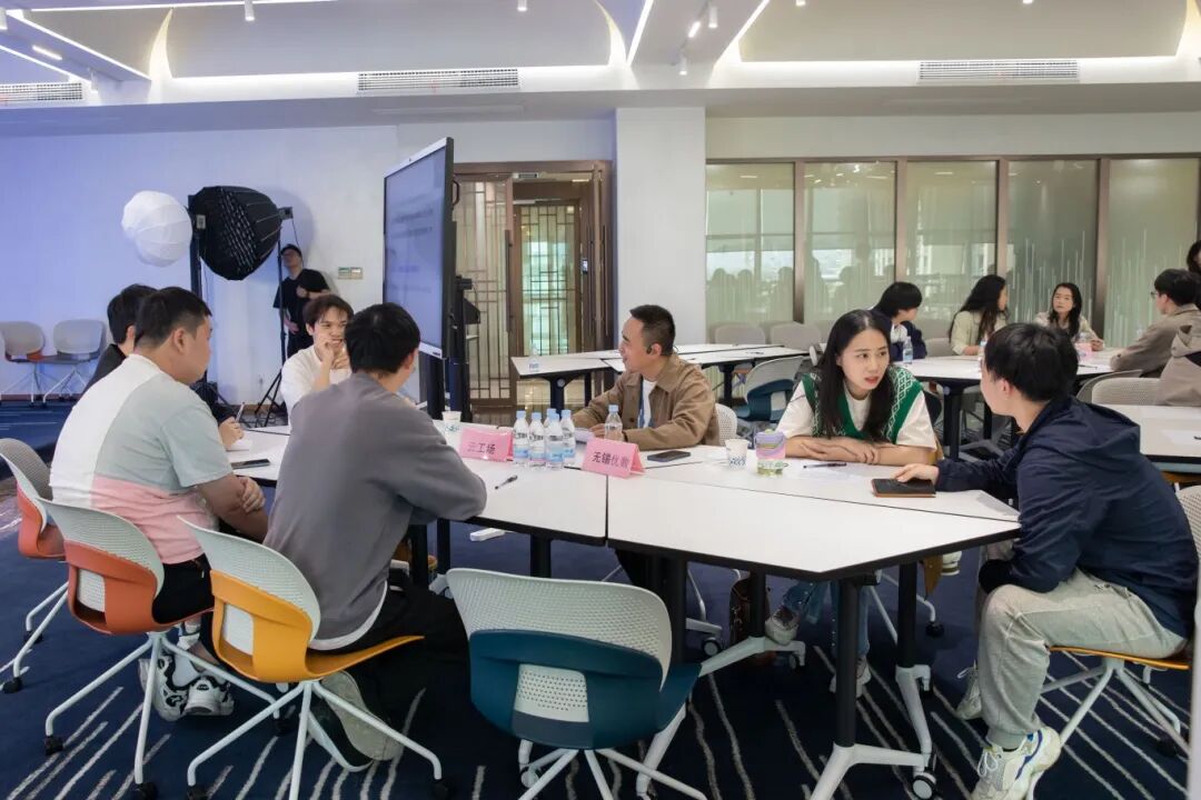 江南智汇·ai 聚人才|首期"互联星话"线上沙龙圆桌