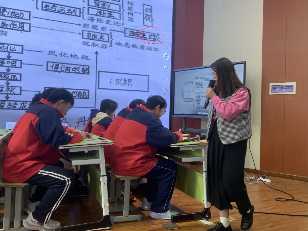 湖北省七市州2024届高三3月联考质量分析会圆满结束