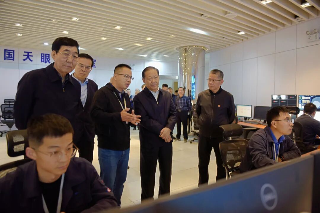 全国人大常委会副委员长彭清华率队到我州调研