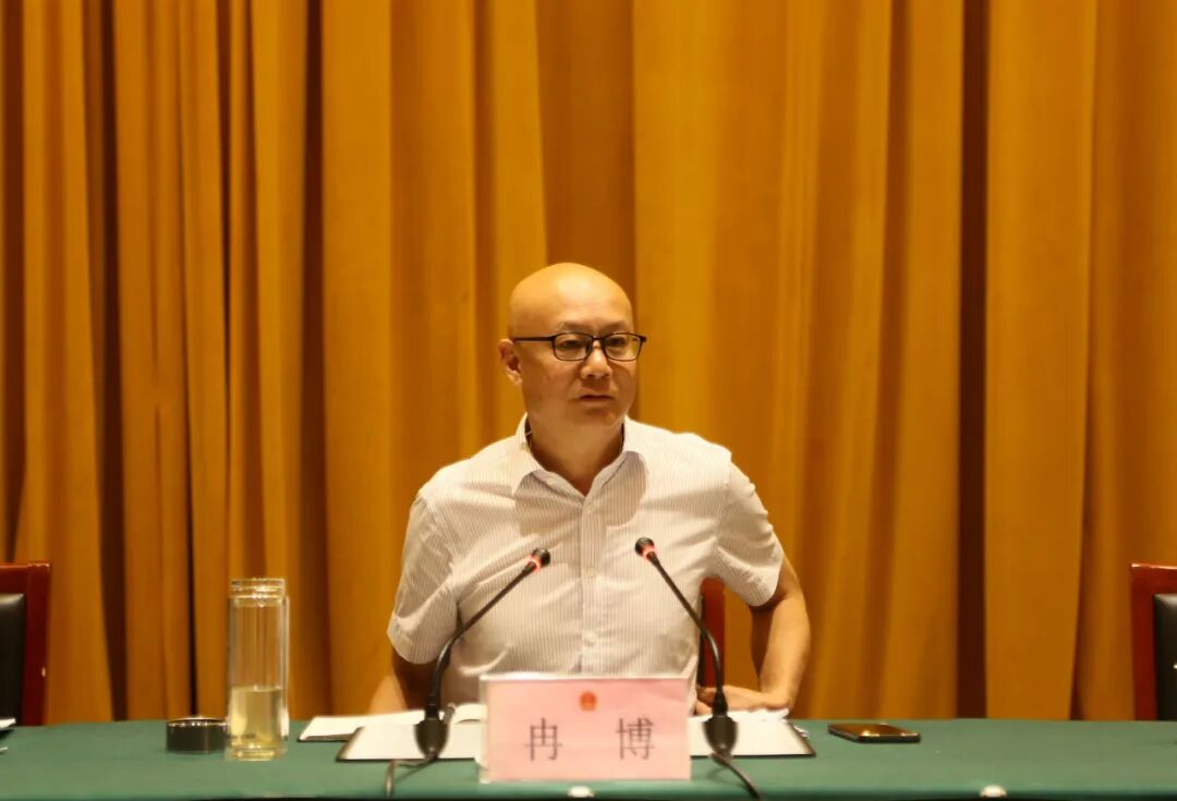 6969州人大常委会主任冉博,省人大农委专职副主任委员任永胜,民建