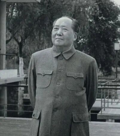 毛泽东是中国现代文化的奠基人