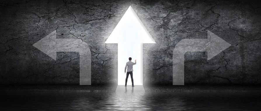 花别人一半时间，赚别人十倍的钱，聪明人是如何做到的？