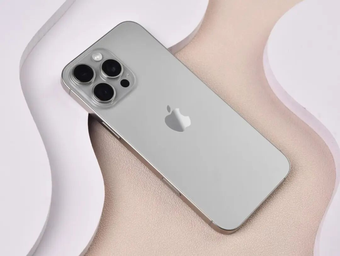 目前最受欢迎的3款手机！