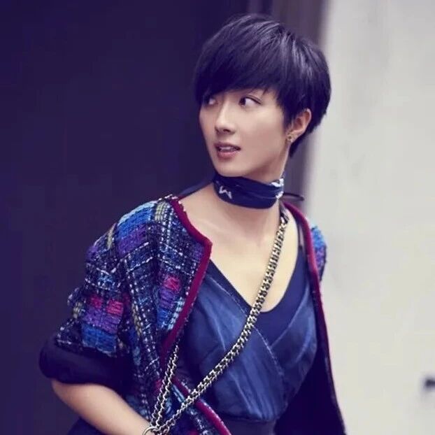 桂纶镁的街拍精华,简单总结就三句话,认真练习你也能成街拍达人