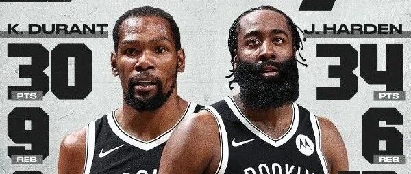 太强了太强了，两个人直接就把雄鹿抡傻了....