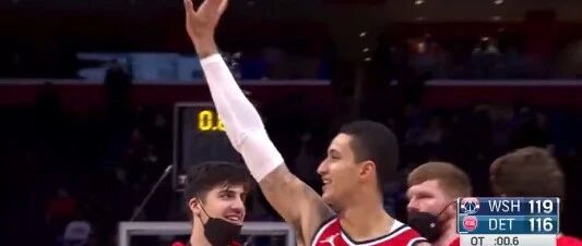 0.6秒绝杀！可恶，让他装到了啊！46万悍将把登哥打炸了....