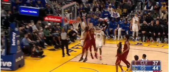 隔扣三人+标志三分！看湿了！刚复出就炸啊！