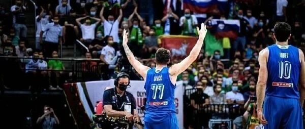 31+11+13！带国家队首次打进奥运会！但直接进入死亡之组啊....