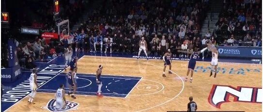 总决赛预演就这？给你机会你不中用啊！让两个主力都追不上....