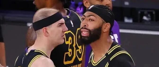 太牛逼啦！浓眉压哨三分绝杀！2-0了，总决赛稳了！