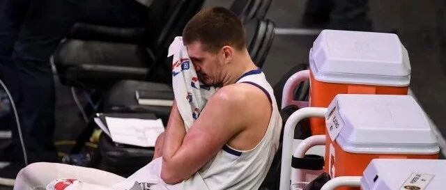 27投5中！17+15+0！三巨头+保罗，把约老师打哭了