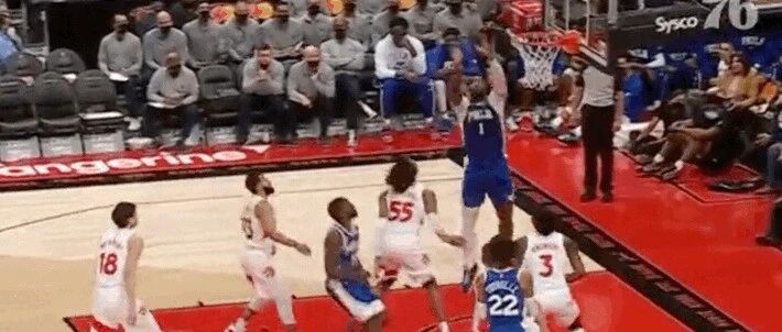 19+14+4！一离开湖人就爆发啊，湖人这波互换亏了？