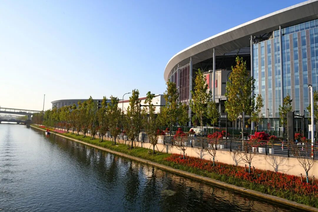 进博会展馆外观