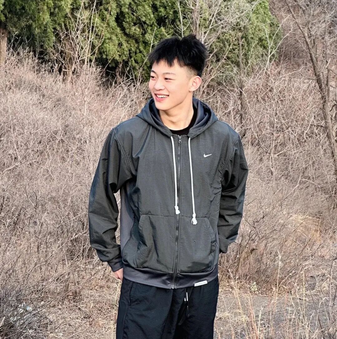 突发19岁网红帅哥山东小钺钺重伤太心疼了