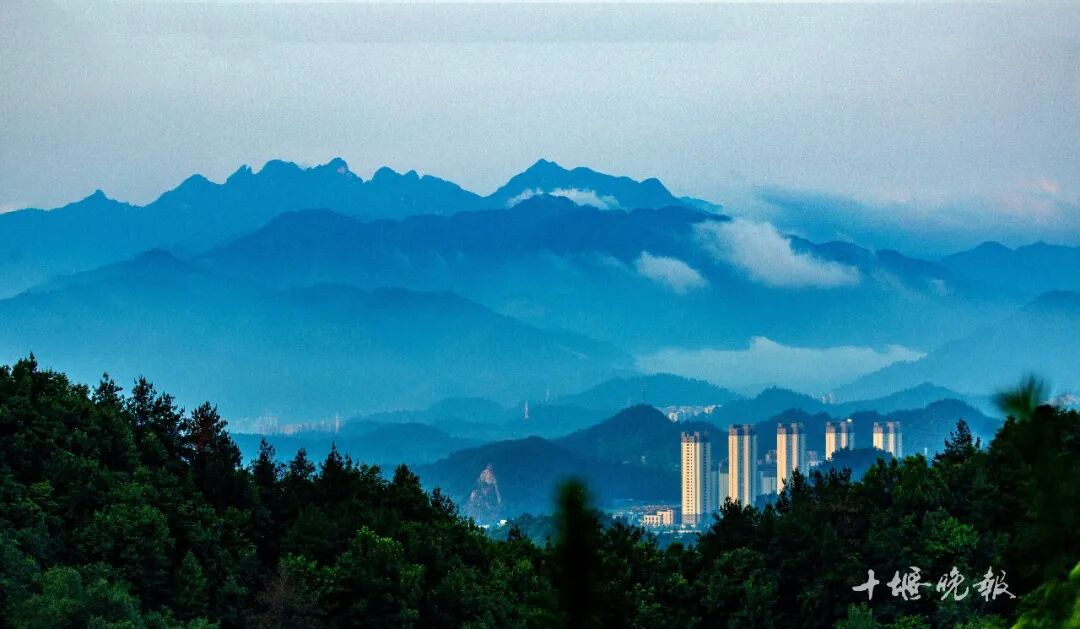 2025年进入倒计时！这些十堰人舍不得删的照片，哪张戳中了你的心？