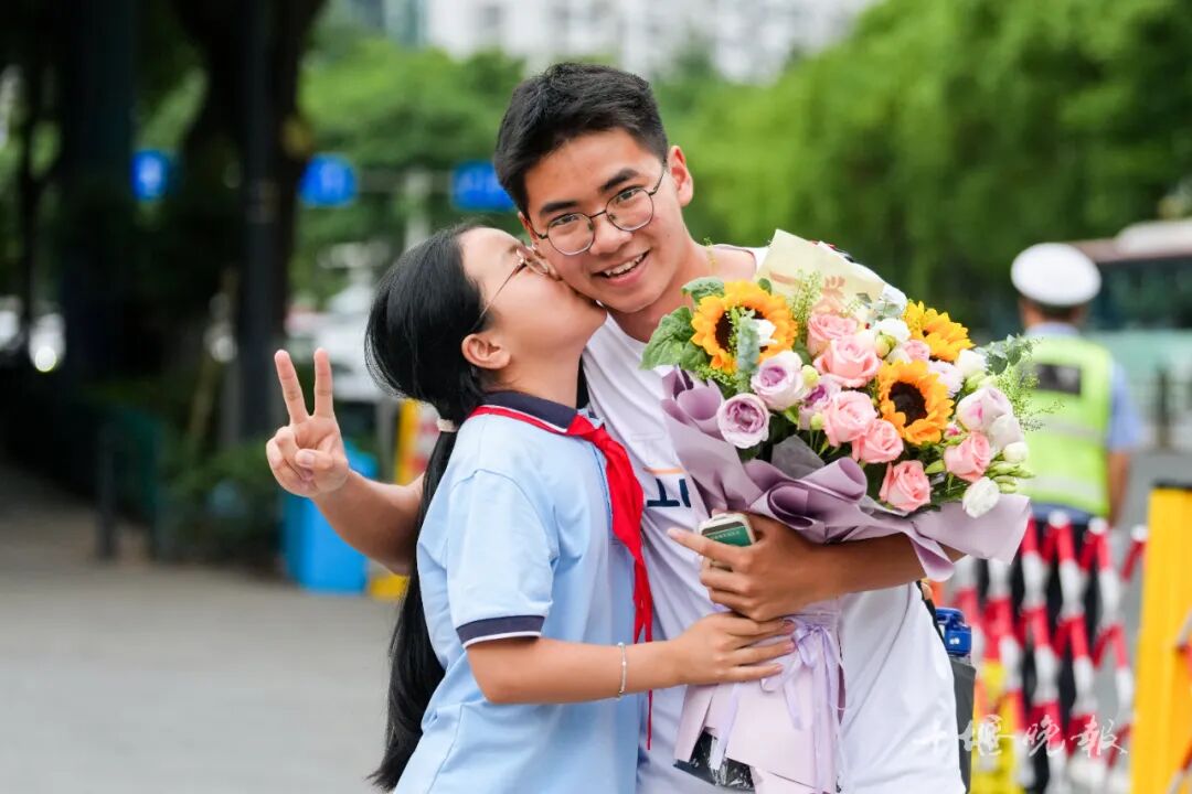 2025年进入倒计时！这些十堰人舍不得删的照片，哪张戳中了你的心？