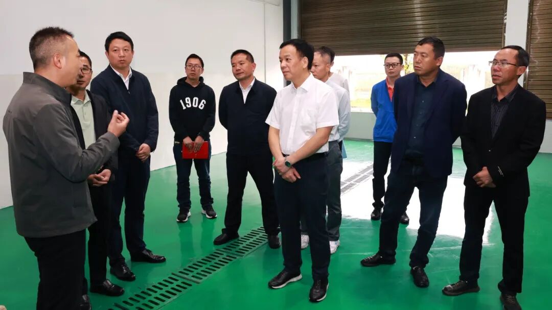 设备从5月投入使用,预计今年年产量达400吨.