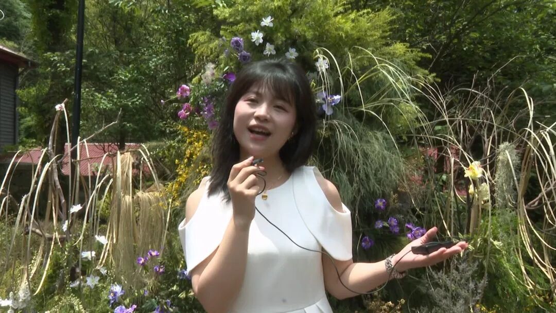 婚庆主持人 田慧这个场地非常适合去举办婚礼，脚下的山川象征着新人爱情