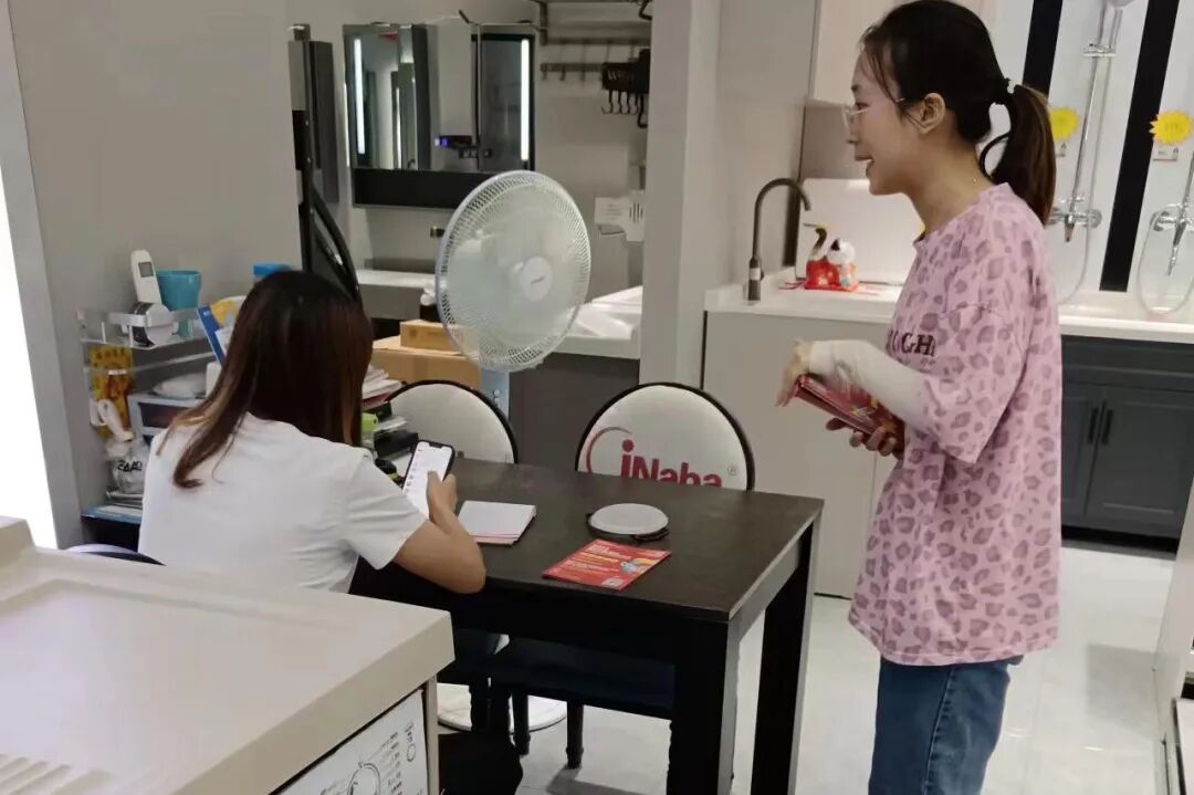 打响买家邀约第一枪 | 面对面定向邀请专业买家，我们在行动！(图59)