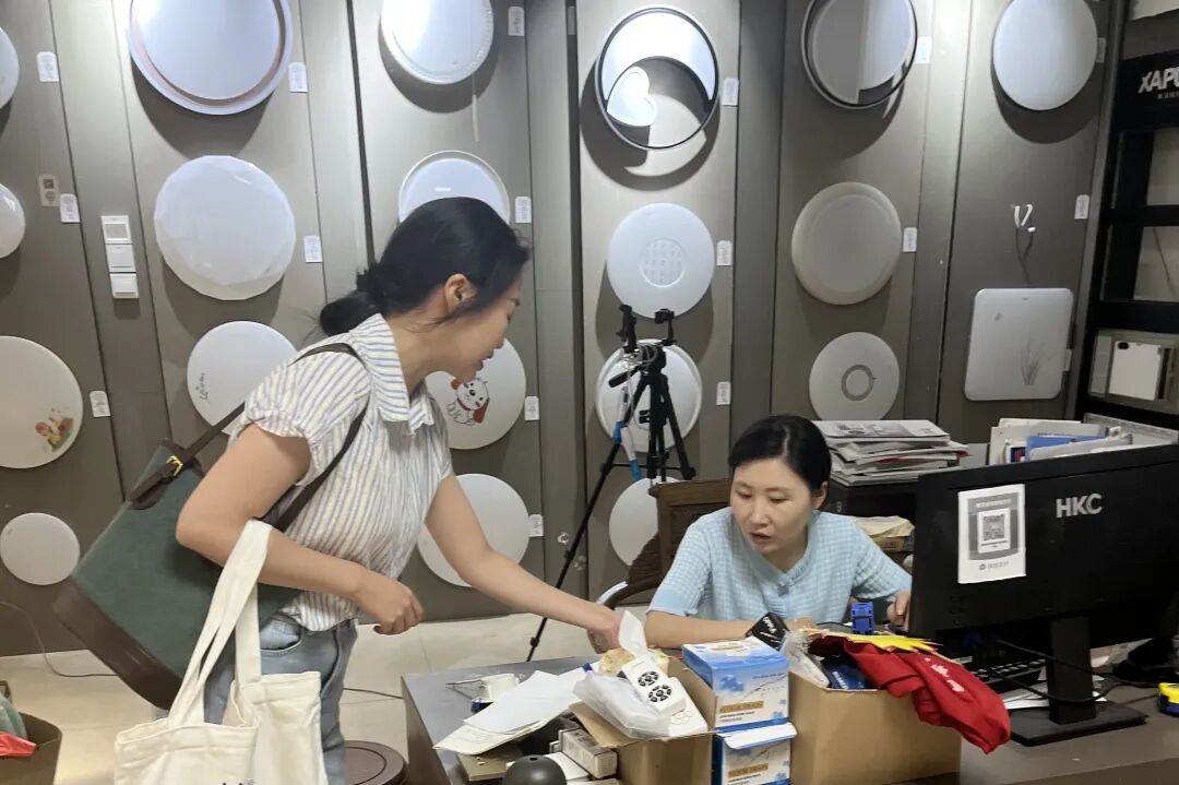 打响买家邀约第一枪 | 面对面定向邀请专业买家，我们在行动！(图44)