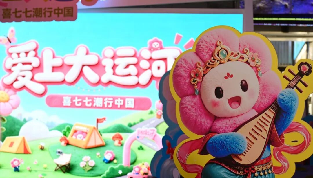 周铭26091305.jpg