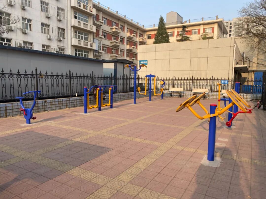 海淀羊坊店街道北蜂窝路60年楼龄的老旧小区改造项目顺利完工