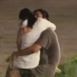 日报|赵露思将担任奥运火炬手;沈建宏反诉前女友劈腿;朱轩洋被曝劈腿后失联