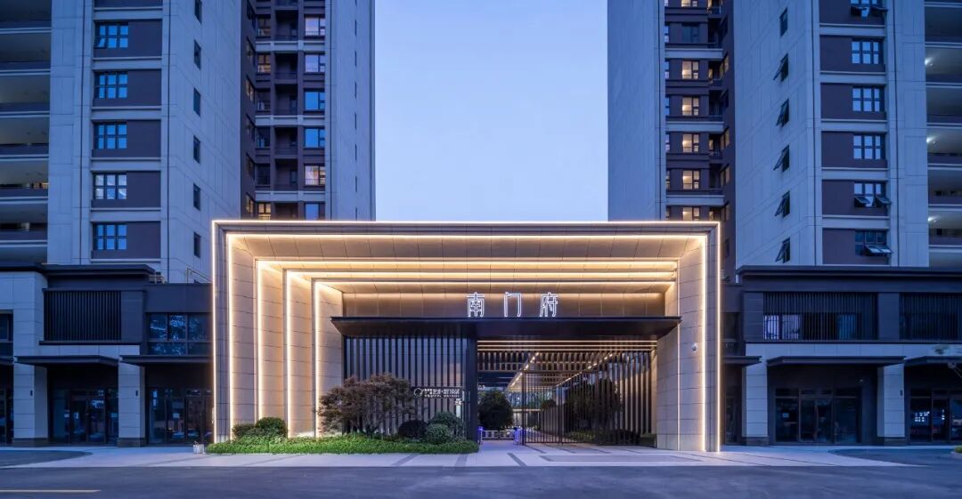 雅居乐中匠·南门府位于>淮安>老清浦板块>,项目紧邻三甲医院,人民