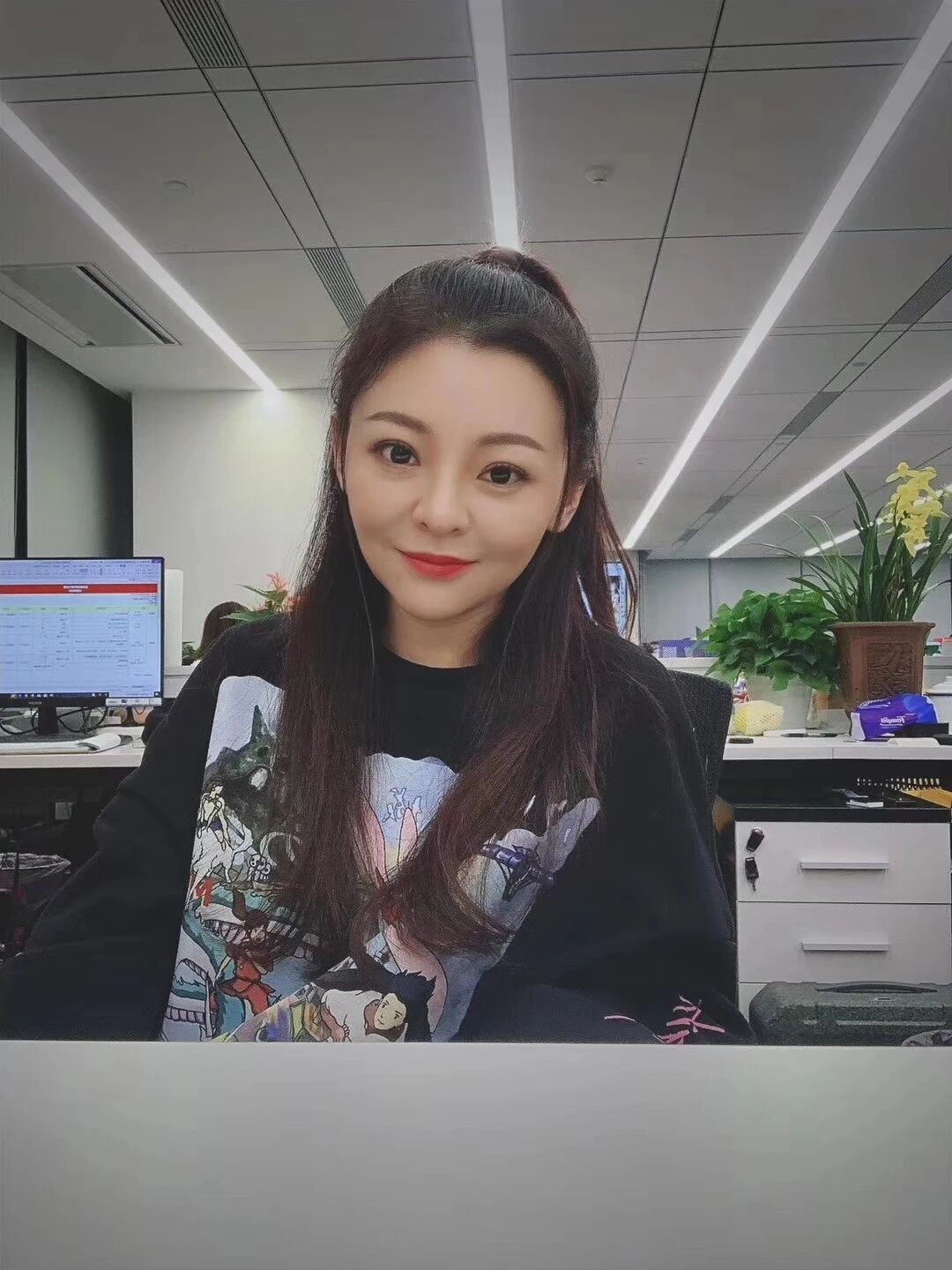 晶姐就在这