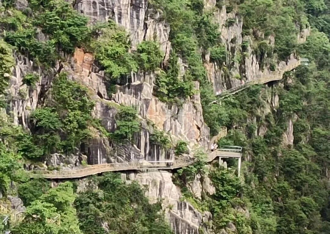 武汉全球通旅行社-宜昌恩施-穿越渝鄂秘境