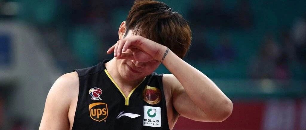 CBA里的“罗生门”，合同之后再起风波，小丁还有多久才能打上球